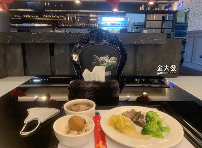 菲力國王美食區